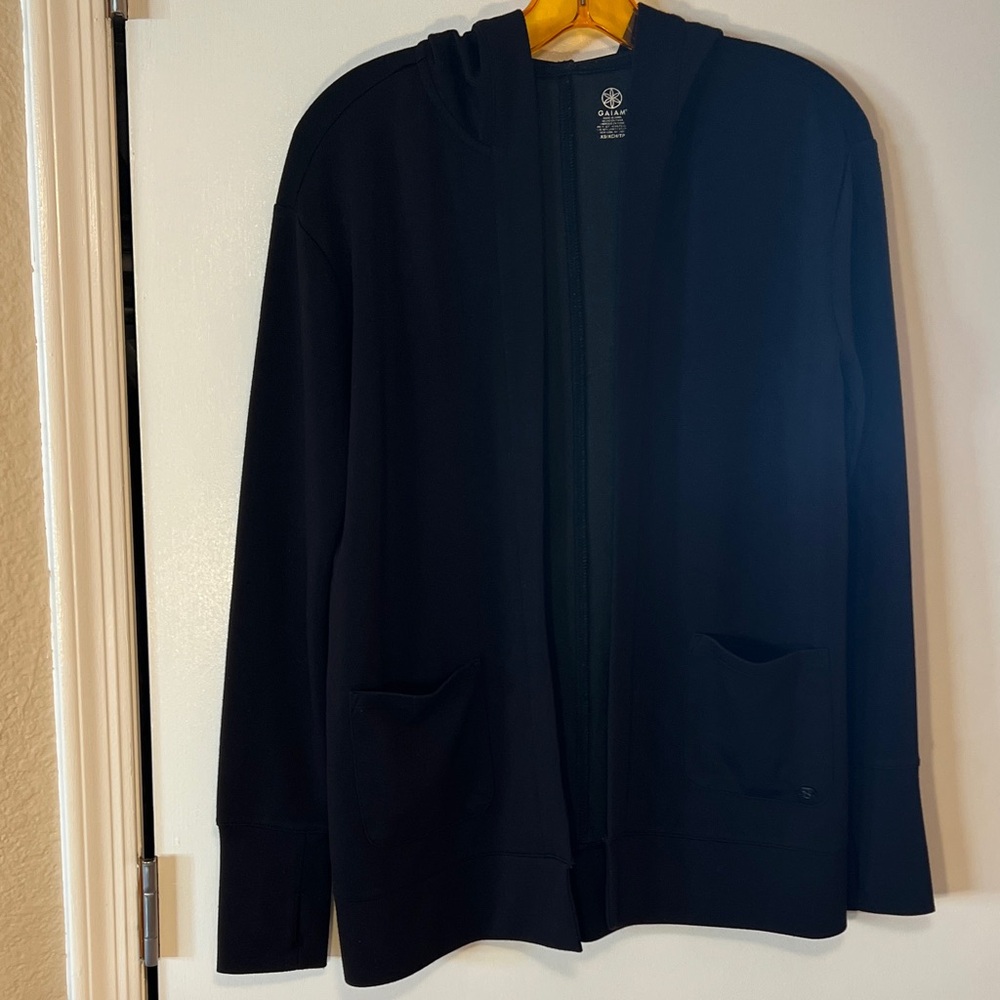 GAIAM Women's Black Cardigan Sweater
